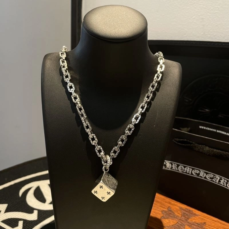 Effortless Chrome Hearts Necklaces 240567