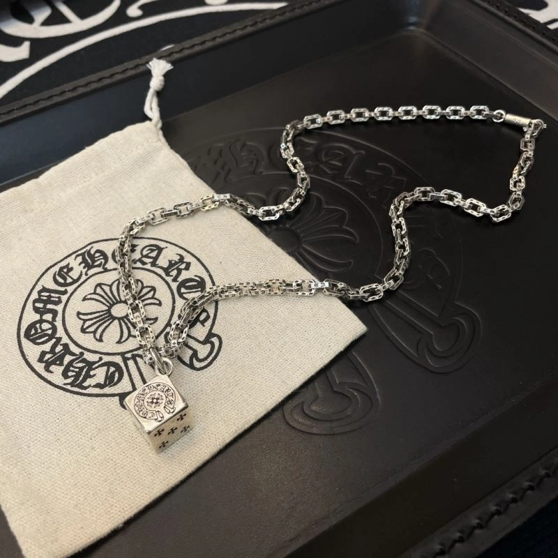 Effortless Chrome Hearts Necklaces 240567