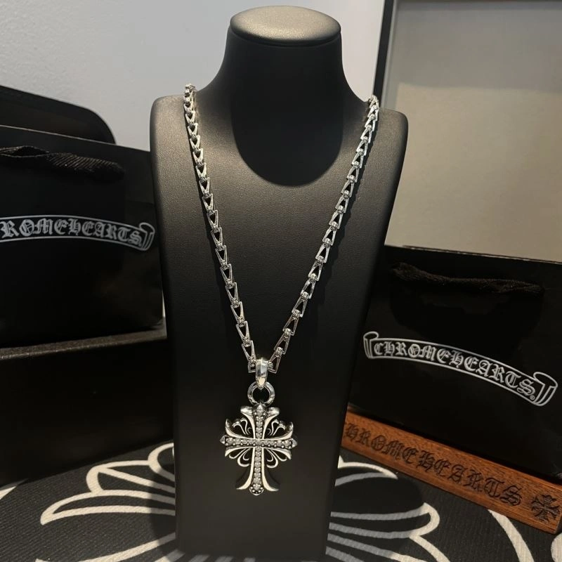 Sophisticated Chrome Hearts Necklaces 240534