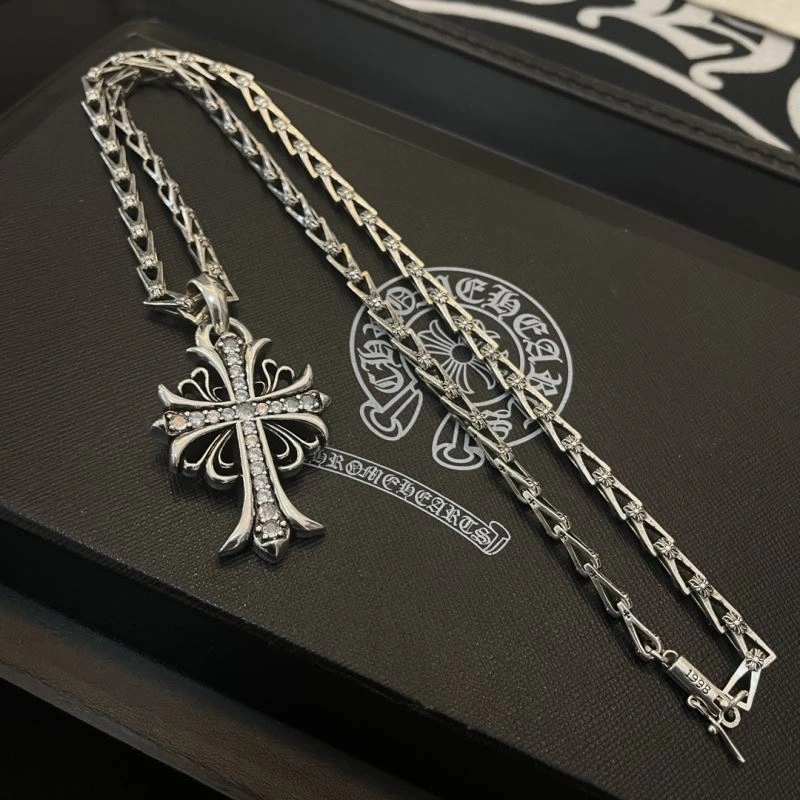 Sophisticated Chrome Hearts Necklaces 240534