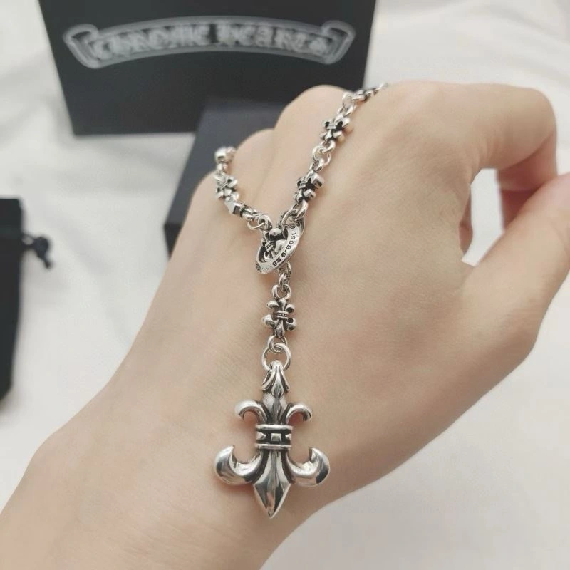 Bold Chrome Hearts Necklaces 240526