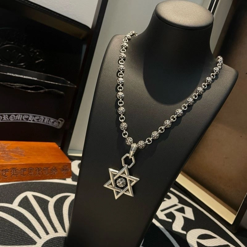 Cozy Chrome Hearts Necklaces 240482