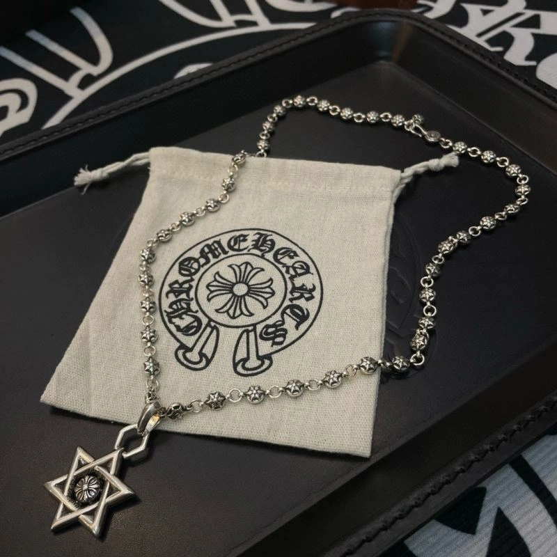 Cozy Chrome Hearts Necklaces 240482