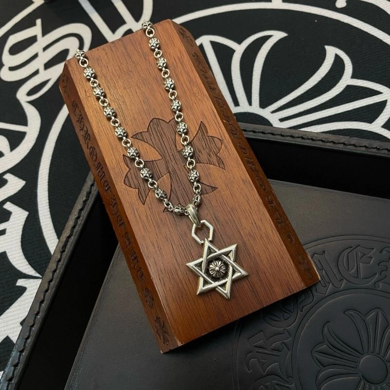Cozy Chrome Hearts Necklaces 240482