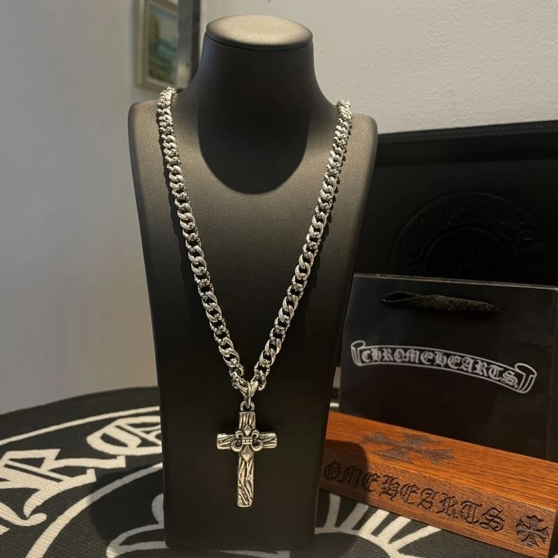 Breathable Chrome Hearts Necklaces 240478