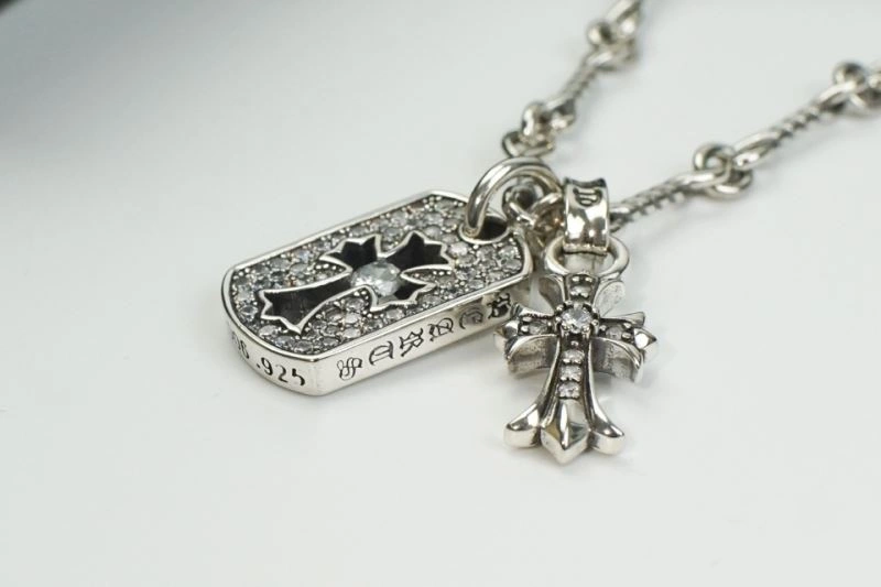 Breathable Chrome Hearts Necklaces 240476