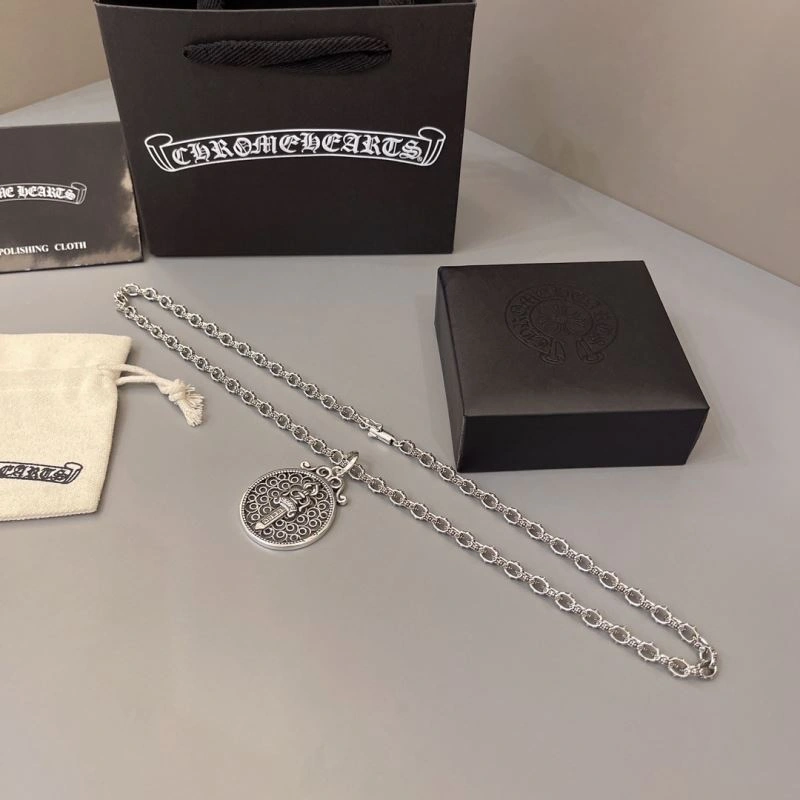 Versatile Chrome Hearts Necklaces 240435