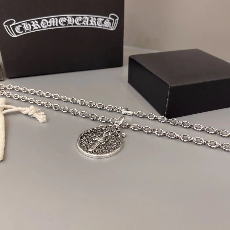 Versatile Chrome Hearts Necklaces 240435