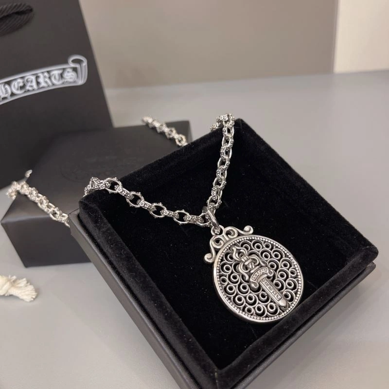 Versatile Chrome Hearts Necklaces 240435