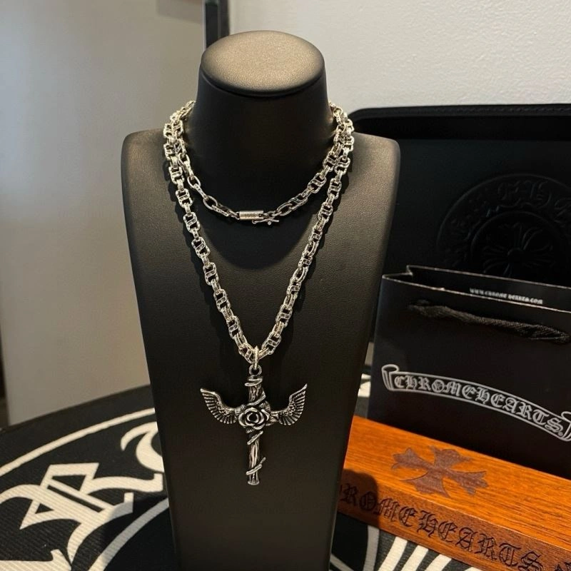 WaterResistant Chrome Hearts Necklaces 240443