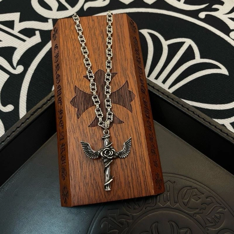 WaterResistant Chrome Hearts Necklaces 240443