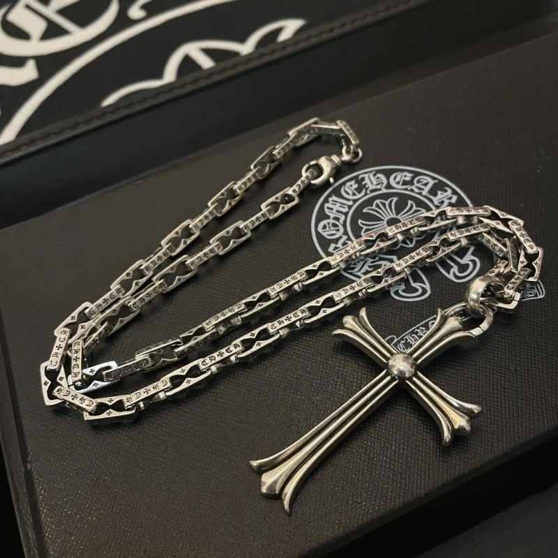 Snug Chrome Hearts Necklaces 240191