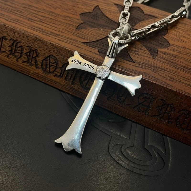 Snug Chrome Hearts Necklaces 240191