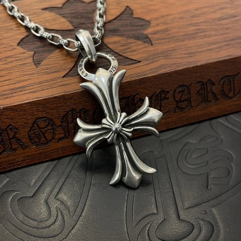 Comfortable Chrome Hearts Necklaces 240175