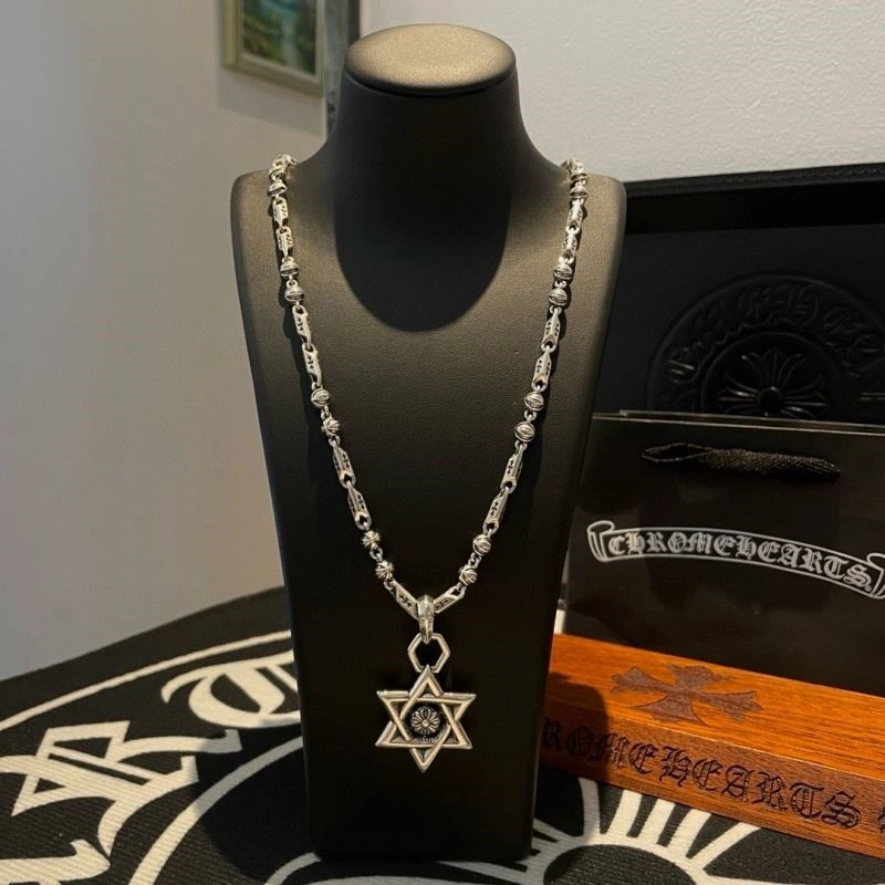 Contemporary Chrome Hearts Necklaces 240159