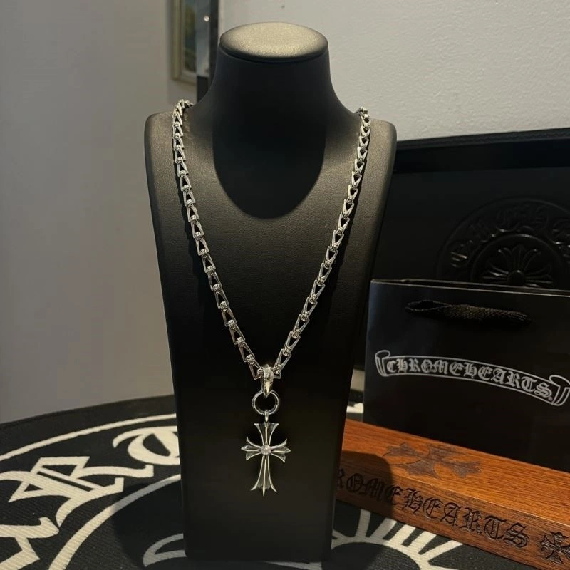 Comfortable Chrome Hearts Necklaces 240141