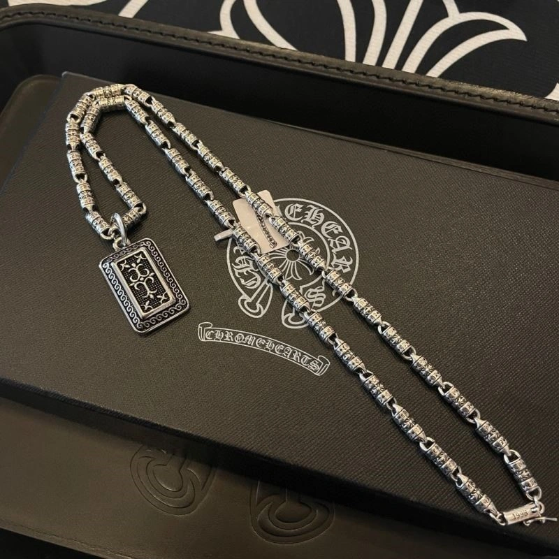 Sleek Chrome Hearts Necklaces 240076