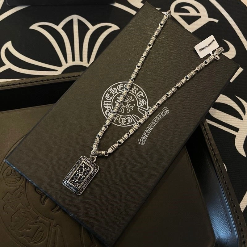 Sleek Chrome Hearts Necklaces 240076