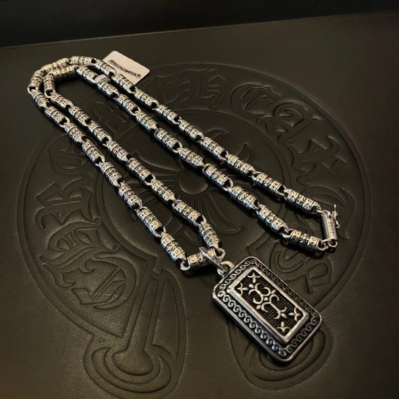 Sleek Chrome Hearts Necklaces 240076