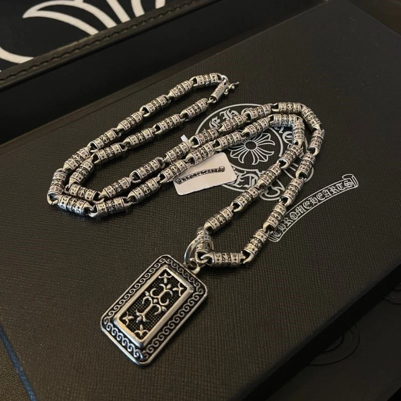 Sleek Chrome Hearts Necklaces 240076
