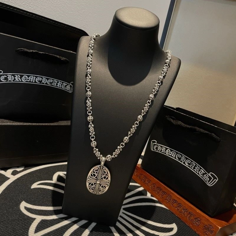 Bright Chrome Hearts Necklaces 240003