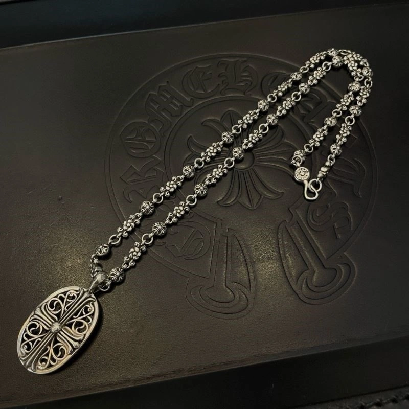 Bright Chrome Hearts Necklaces 240003