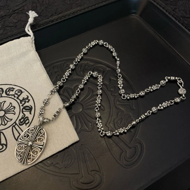 Bright Chrome Hearts Necklaces 240003