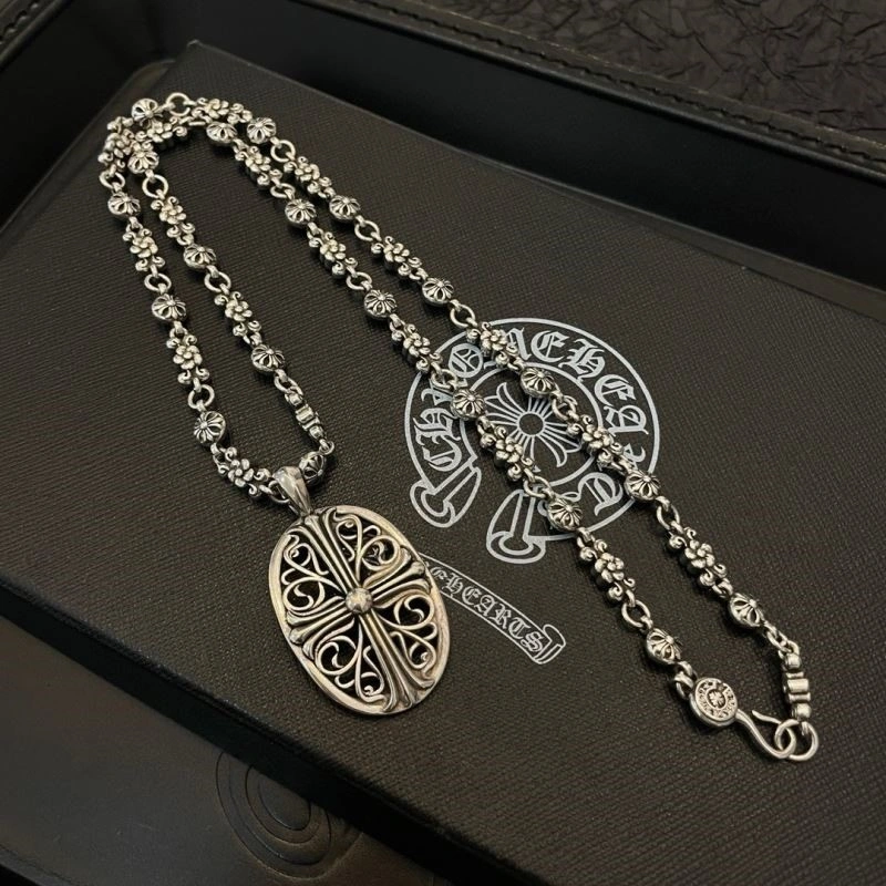 Bright Chrome Hearts Necklaces 240003