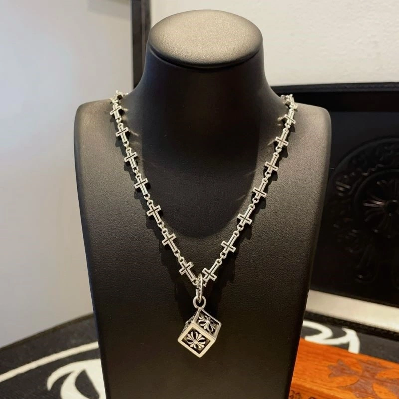 Sophisticated Chrome Hearts Necklaces 239970