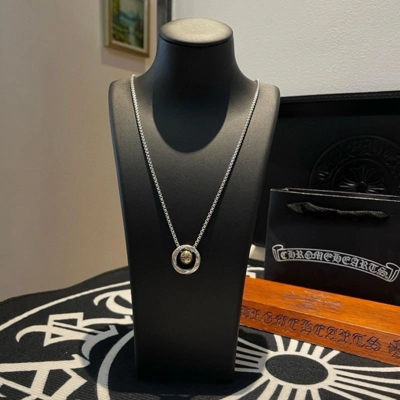 Effortless Chrome Hearts Necklaces 239959
