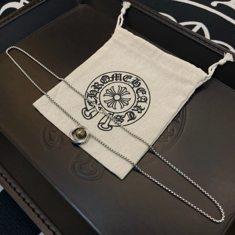 Effortless Chrome Hearts Necklaces 239959