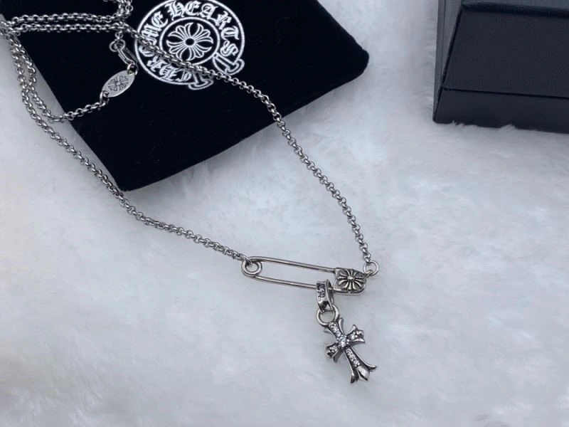 Sleek Chrome Hearts Necklaces 239953