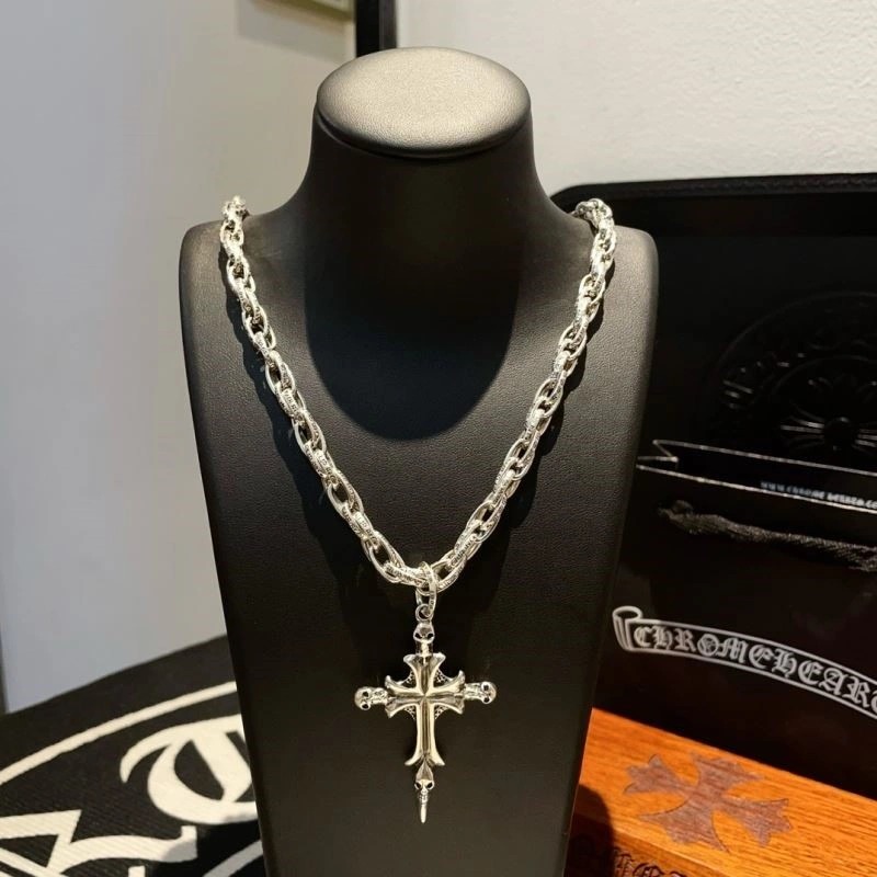 Vibrant Chrome Hearts Necklaces 239565