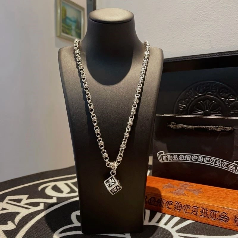 Compact Chrome Hearts Necklaces 239523