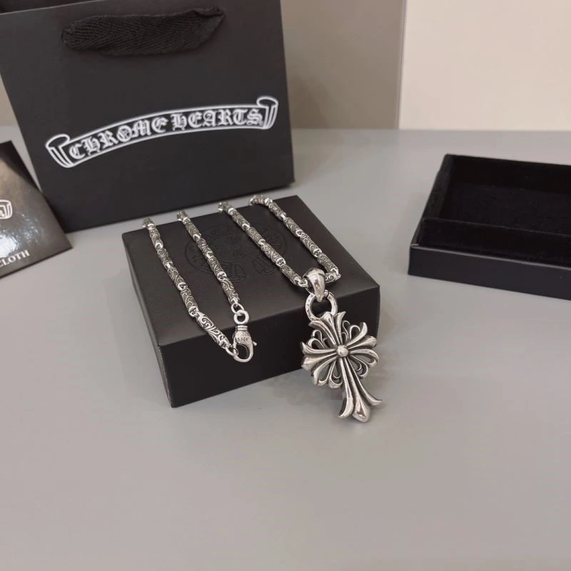 Breathable Chrome Hearts Necklaces 239430