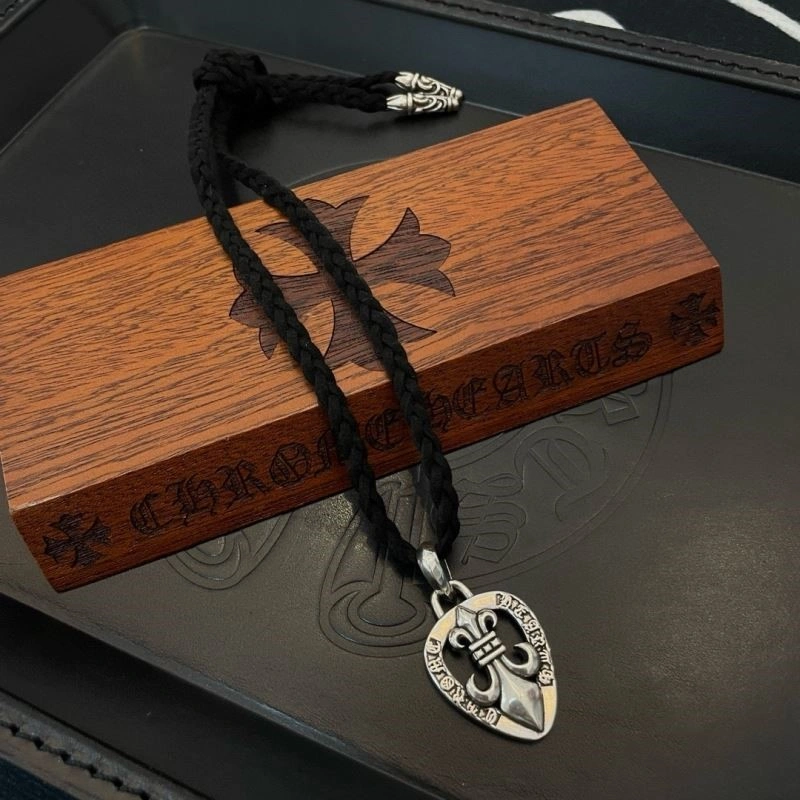 GoAnywhere Chrome Hearts Necklaces 239411