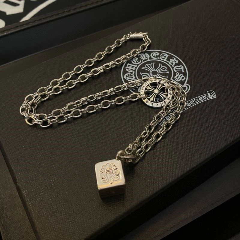 Flexible Chrome Hearts Necklaces 239406