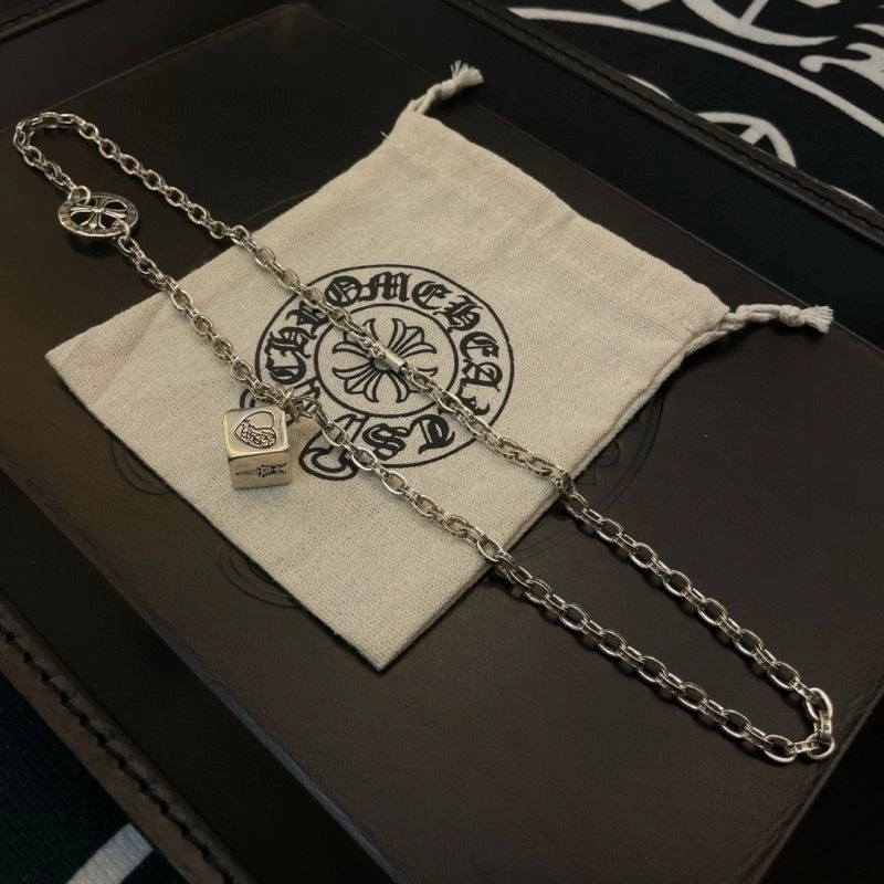 Flexible Chrome Hearts Necklaces 239406