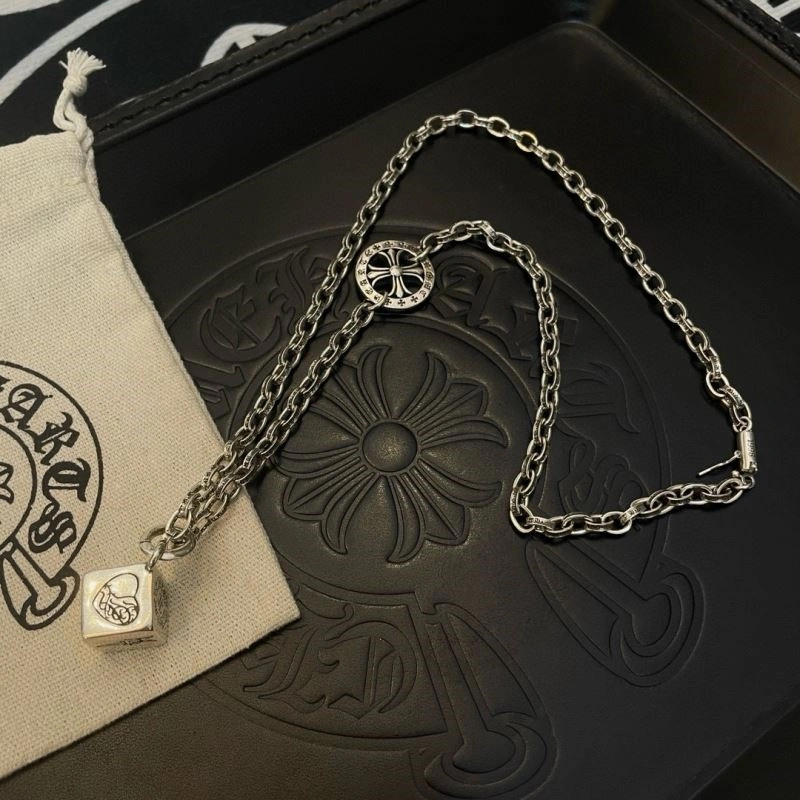 Flexible Chrome Hearts Necklaces 239406