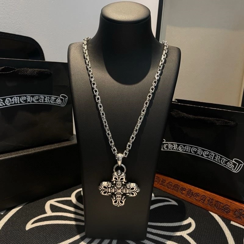 FreshLook Chrome Hearts Necklaces 239363