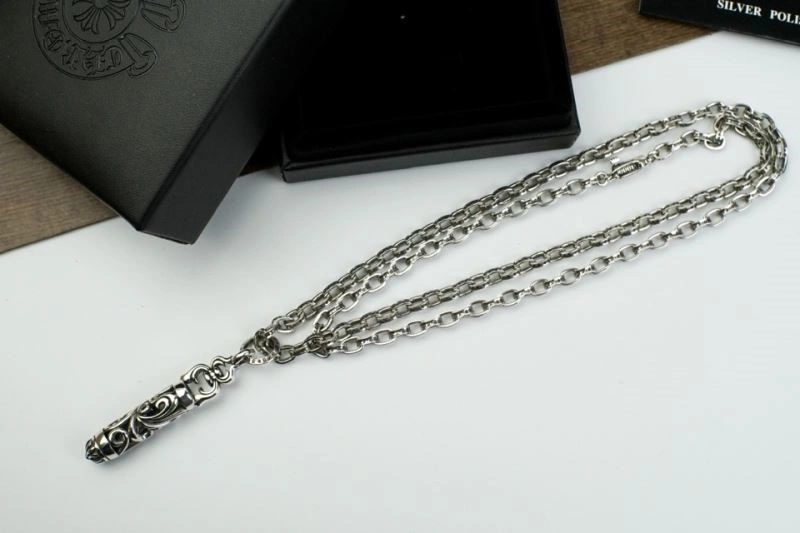 Sleek Chrome Hearts Necklaces 239360