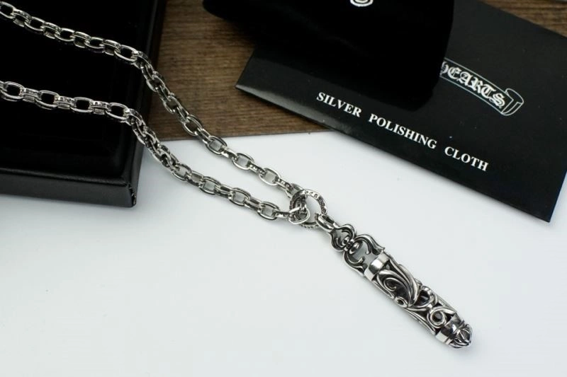 Sleek Chrome Hearts Necklaces 239360