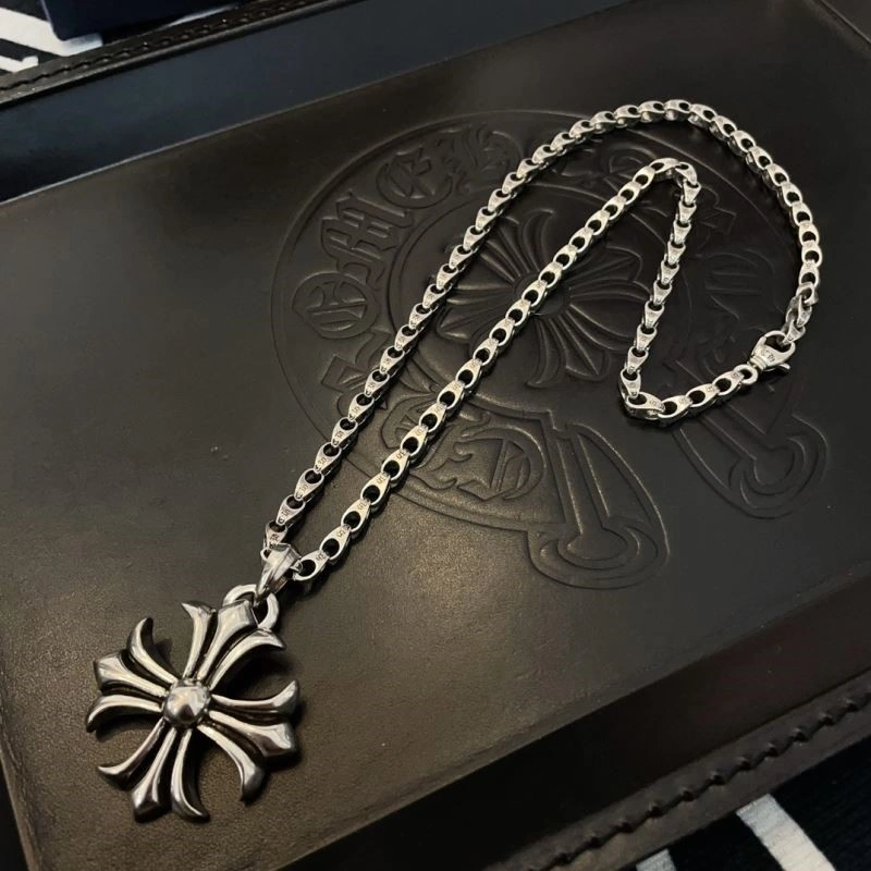 FashionForward Chrome Hearts Necklaces 239368