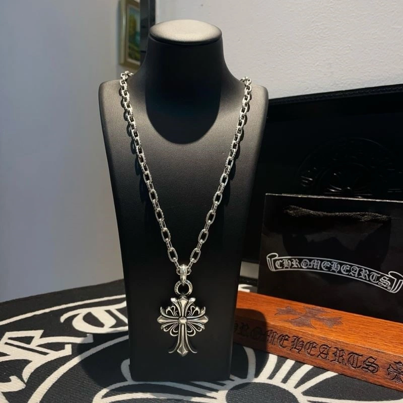Sleek Chrome Hearts Necklaces 239282