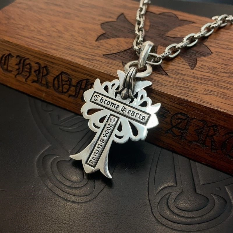 Sleek Chrome Hearts Necklaces 239282