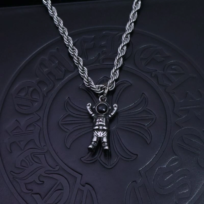 Thermal Chrome Hearts Necklaces 239235