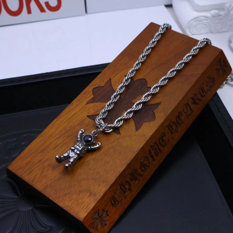 Thermal Chrome Hearts Necklaces 239235
