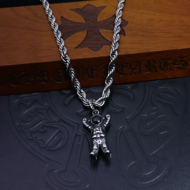 Thermal Chrome Hearts Necklaces 239235
