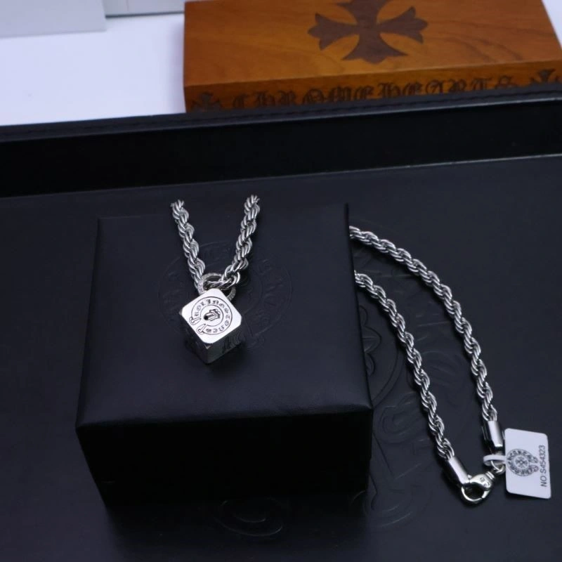 Fashionable Chrome Hearts Necklaces 239196
