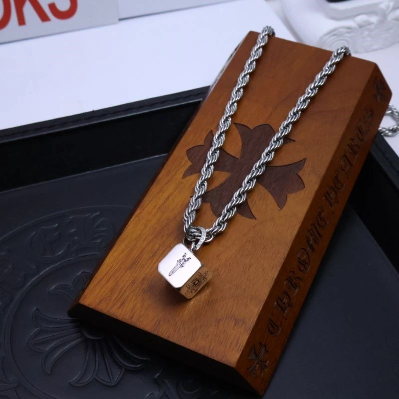 Fashionable Chrome Hearts Necklaces 239196